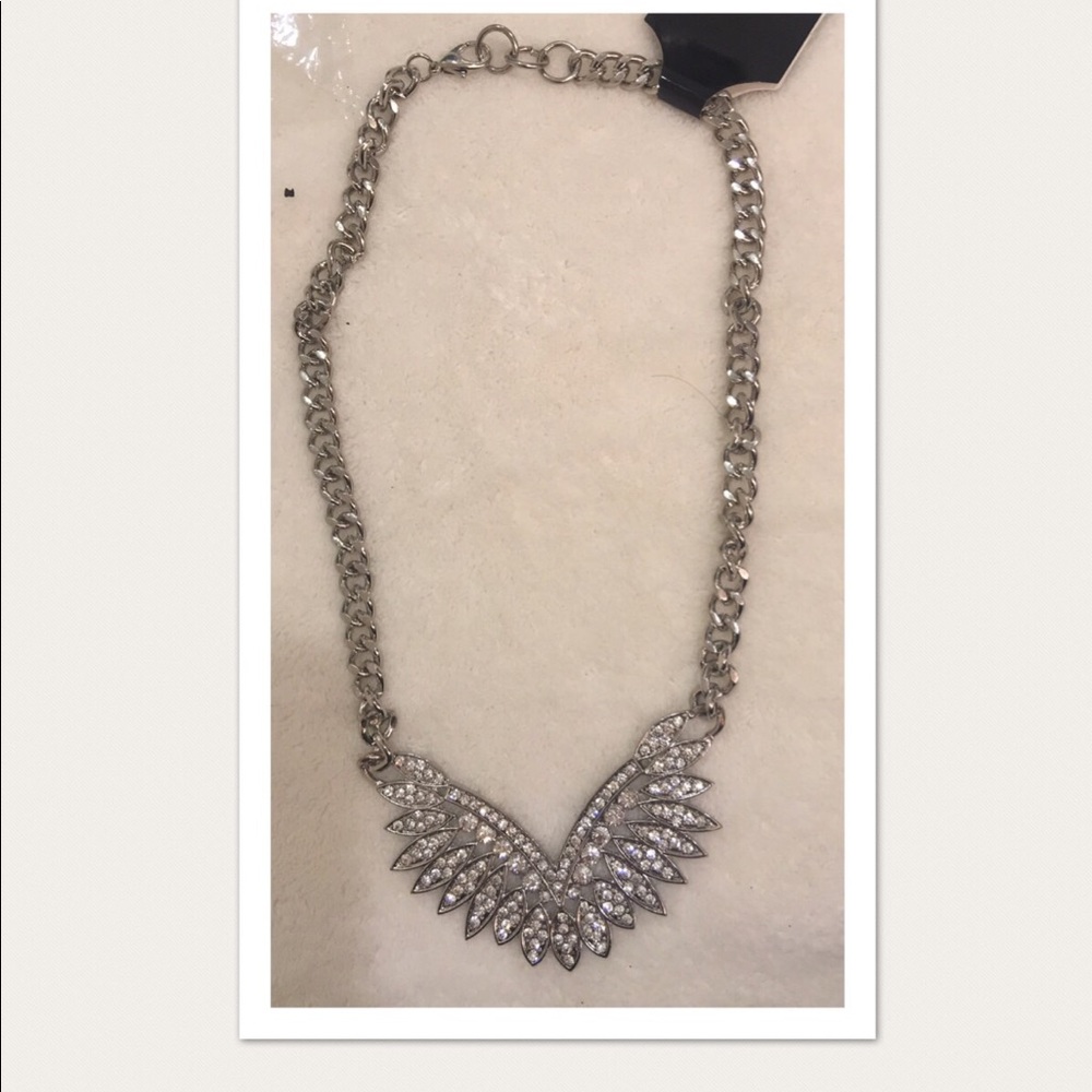 Beautiful Rhinestone Wing Necklace - Picture 2 of 2